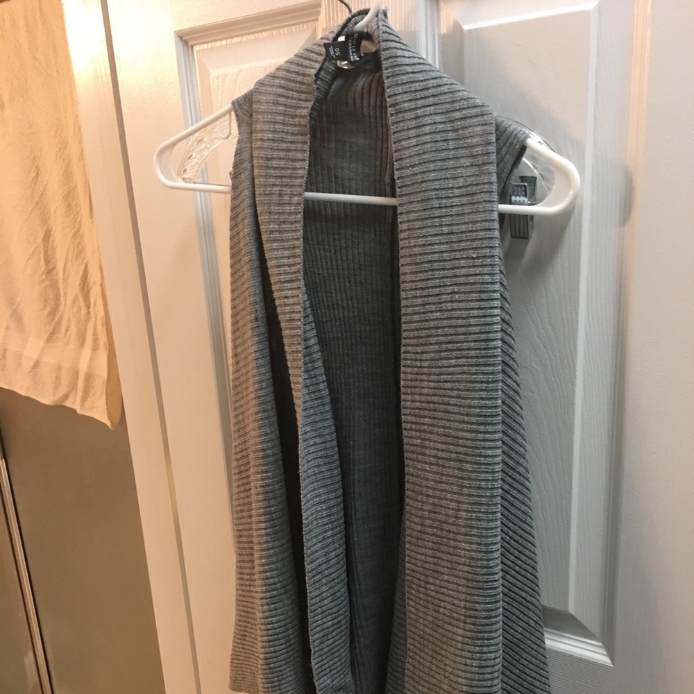 Sweater vest Vera wang